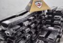 Blitz da Polícia Militar intercepta carregamento com 89 barras de maconha e leva suspeito preso em São Lourenço