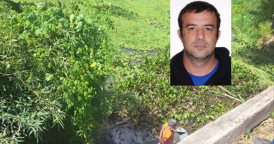 TRAGÉDIA NA ESTRADA: motorista perde controle, carro despenca de ponte e termina submerso a seis metros em Piraí