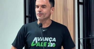 Em pré-campanha para deputado estadual, Thales Gabriel recebe título de cidadão de Roseira e amplia articulação no Vale