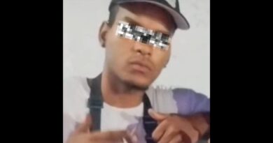 JOVEM DE 18 ANOS É MORTO A TIROS E FACADAS EM PRAÇA DE ROSEIRA APÓS CONFUSÃO DURANTE A MADRUGADA