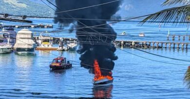 EXPLOSÃO NO MAR E CENAS DE DESESPERO: Embarcação é engolida pelo fogo em Angra dos Reis e deixa feridos em manhã de pânico