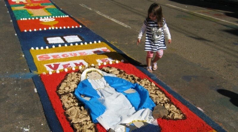 FÉ E DEVOÇÃO MOVIMENTAM APARECIDA E CANÇÃO NOVA NO FERIADO DE CORPUS CHRISTI