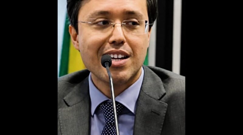 EX-AUDITOR DE SJC É ACUSADO DE RECEBER R$ 383 MILHÕES EM PROPINA E BANCAR AMANTE COM MESADA DE ATÉ R$ 100 MIL, DIZ MP