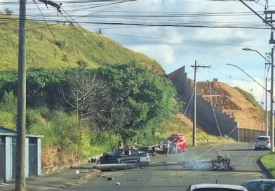 CARRO ATINGE POSTE, DEIXA BEBÊ FERIDO E PROVOCA APAGÃO PARA 11 MIL PESSOAS EM POÇOS DE CALDAS