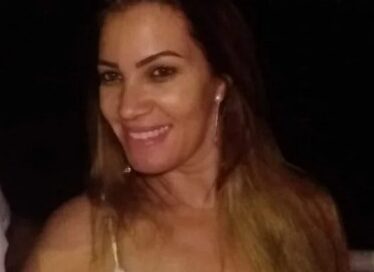 CHEFE DE COZINHA MORRE APÓS ACIDENTE COM MOTOTÁXI NA RIO-SANTOS E MOTORISTA FOGE SEM PRESTAR SOCORRO EM ANGRA