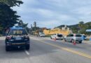 MOTOCICLISTA MORRE EM ENGAVETAMENTO COM ÔNIBUS E CAMINHÃO NA RODOVIA GOVERNADOR MÁRIO COVAS EM UBATUBA