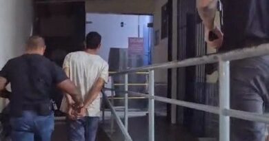 ACUSADO DE AGREDIR COMPANHEIRA NA FRENTE DAS FILHAS É PRESO PELA DEAM EM VOLTA REDONDA