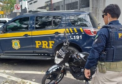 MENINA DE 11 ANOS É ENCONTRADA PELA PRF ESCONDIDA ENTRE CAMINHÕES NA VIA DUTRA EM TAUBATÉ