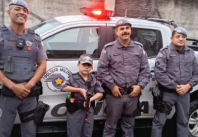 SURPRESA DE FARDAR O CORAÇÃO: POLÍCIA MILITAR REALIZA SONHO DE MENINO AUTISTA EM CARAGUATATUBA