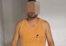 FORAGIDO DA JUSTIÇA TENTA ESCAPAR A PÉ, ENTRA EM COMÉRCIO E É PRESO NO BANHEIRO