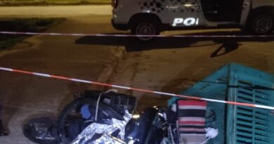 HOMEM É MORTO A TIROS EM VIA PÚBLICA NO PEREQUÊ-MIRIM E POLÍCIA BUSCA AUTOR DO CRIME EM CARAGUATATUBA