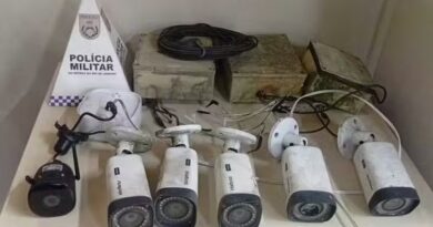 SISTEMA CLANDESTINO DE MONITORAMENTO É DESMONTADO: PM RETIRA SEIS CÂMERAS INSTALADAS EM POSTES DE PARATY