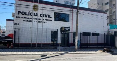 TENTATIVA DE TOMAR ARMA TERMINA EM MORTE DENTRO DE DELEGACIA EM TAUBATÉ