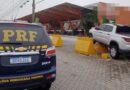 MISTÉRIO NA DUTRA: CARRO BATE EM MURETA E É ENCONTRADO ABANDONADO EM RESENDE