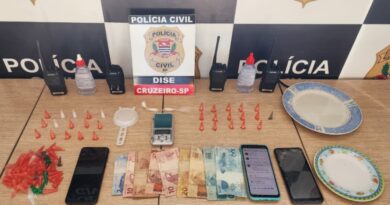 GOLPE NO TRÁFICO EM CRUZEIRO: DISE ESTOURA PONTO DE DROGAS NA VILA BATISTA E PRENDE INVESTIGADO EM FLAGRANTE
