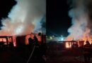 NOITE DE DESESPERO EM CARAGUATATUBA: INCÊNDIO CONSOME DUAS CASAS DE MADEIRA NO BAIRRO TRAVESSÃO