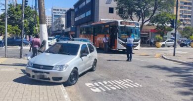 ACIDENTE COM ÔNIBUS REVELA ADOLESCENTE DE 15 ANOS AO VOLANTE E PASSAGEIRO COM DROGA EM VOLTA REDONDA