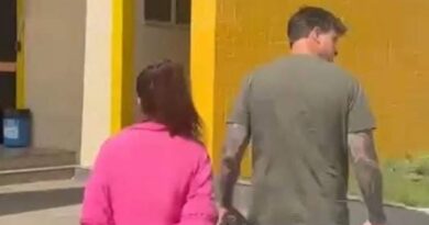DUAS FACAS E UMA BRIGA DE FAMÍLIA: MULHER É PRESA APÓS ESFAQUEAR CUNHADA EM BARRA MANSA
