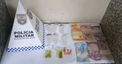 TIROS CONTRA A PM: ADOLESCENTE É APREENDIDO COM DROGAS E SUSPEITO FOGE EM BARRA DO PIRAÍ