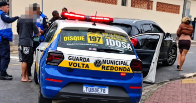 DISCUSSÃO SOBRE VALOR DE PROGRAMA TERMINA EM AGRESSÃO: PM É PRESO APÓS ATACAR MULHER TRANS DENTRO DE CARRO