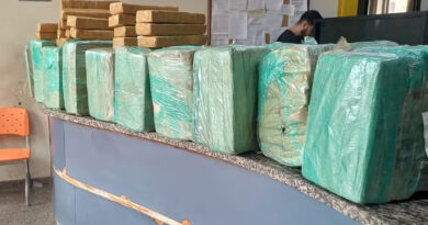 FUGIU PELO MATO, MAS FOI PRESO HORAS DEPOIS: JOVEM É ACHADO EM RESTAURANTE APÓS ABANDONAR 232 KG DE MACONHA NA DUTRA