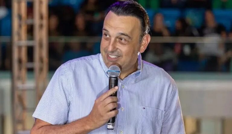 ALIADO DE FLÁVIO BOLSONARO RECONHECE VITÓRIA DE LULA E QUESTIONA O PRÓPRIO PL: “O PARTIDO TAMBÉM PEDIU PRORROGAÇÃO DA VOTAÇÃO”