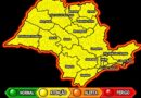 FERIADÃO COM ALERTA NO VALE E LITORAL NORTE: CHUVA, RAIOS, VENTO FORTE E GRANIZO PODEM ATINGIR A REGIÃO