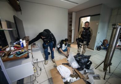 POLÍCIA DESCOBRE LABORATÓRIO DE DROGAS, APREENDE MAIS DE 30 QUILOS DE ENTORPECENTES E PRENDE HOMEM EM SÃO JOSÉ DOS CAMPOS