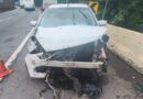PERDEU O CONTROLE NA CURVA: CARRO BATE EM MURETA NA DUTRA, DEIXA DOIS FERIDOS E MULHER SEGUE INTERNADA EM BARRA MANSA