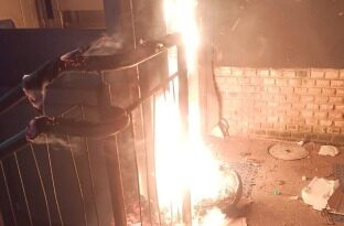 COLCHÕES NAS CHAMAS E FUMAÇA EM CASA VIZINHA: JOVEM É PRESO APÓS INCÊNDIO PERTO DA CÂMARA DE CAÇAPAVA