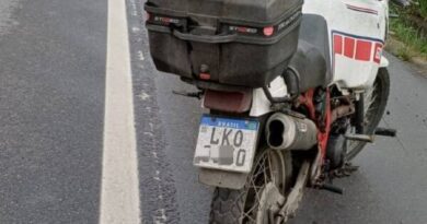 CAI NA DUTRA, É ATROPELADO POR VÁRIOS VEÍCULOS E MORRE: MOTORISTAS NÃO PARAM EM PIRAÍ