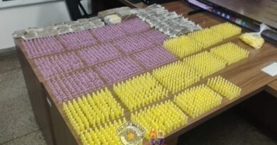 GELADEIRA ESCONDIA QUASE 14 QUILOS DE DROGAS EM CASA NO VALE DO PARAÍBA; PM ENCONTRA MAIS DE 3,8 MIL PORÇÕES E NINGUÉM É PRESO